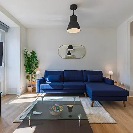 Апартаменты Classy 3-bedroom By Lovelystay *